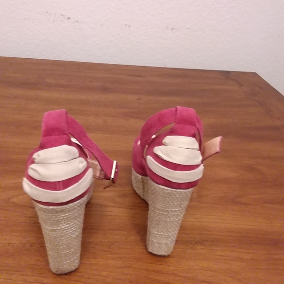 Isadora Sandals  wedge - Picture 4 of 11